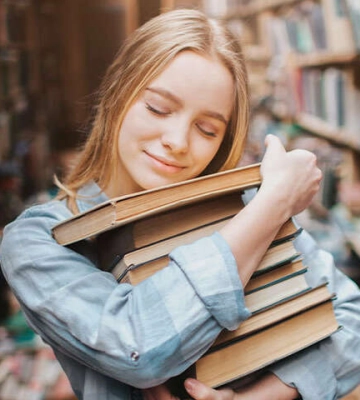 Молодь Рівненщини отримає гроші на книги