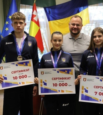 Луцький міський голова зустрівся з призерами всесвітніх учнівських спортивних ігор «Gymnasiade ISF U15»