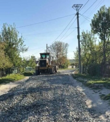 У Львівській громаді розпочався ремонт критичних ґрунтових доріг