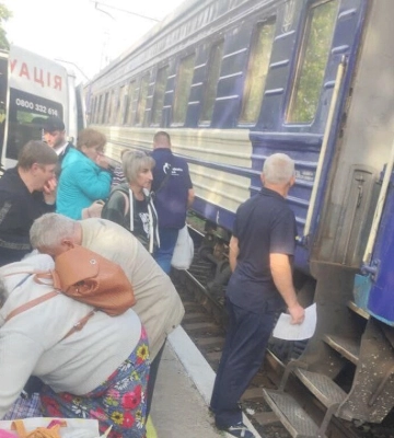 У Шаховому та Торецькому розпочалася евакуація дітей із сім&#039;ями