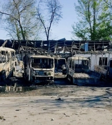 Обстріли РФ пошкодили на Дніпропетровщині підприємство, яке ремонтує прифронтові дороги
