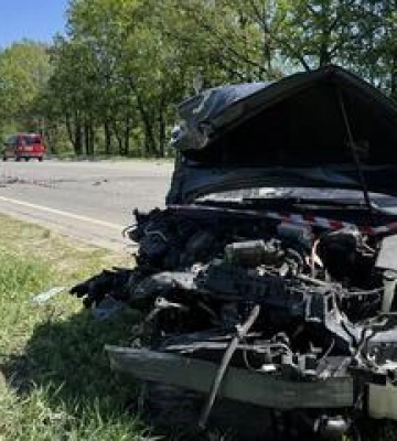 Поблизу Полтави сталася аварія з поліцейською автівкою: попередньо двоє загиблих