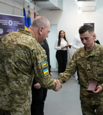 Волинським прикордонникам вручили державні нагороди 