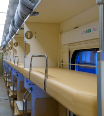 Укрзалізниця отримала нові плацкартні вагони від Крюківського заводу - вперше за понад 30 років