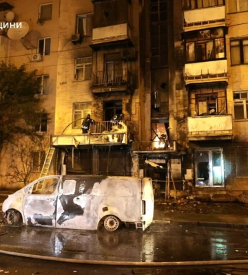 Ворог масовано атакував Харків &quot;Шахедами&quot;: постраждав будинок, горять авто