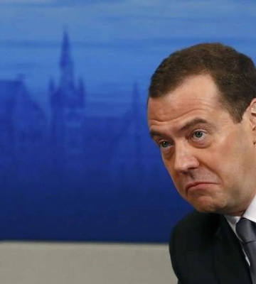 &quot;10 мая в Киеве может не наступить&quot;: Медведев набросился на Зеленского