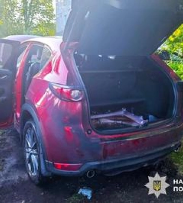 У Полтаві затримали чоловіка, який підпалив автівку