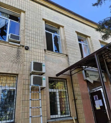 Окупанти пошкодили будівлю податкової на Харківщині