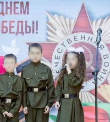 «Мы что, олигархи?!» — родители в шоке: в Мелитополе требуют 45 тысяч рублей за форму для Юнармии (скрин)