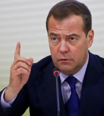 Медведев пригрозил Киеву уничтожением: "10 мая может не наступить"
