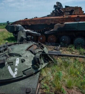 Военные батальона &quot;Корсар&quot; уничтожили дронами бронетехнику оккупантов на Покровском направлении. ВИДЕО