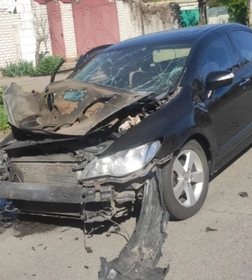 Російська армія атакувала БпЛа автомобіль у Дніпровському районі Херсона: є поранені