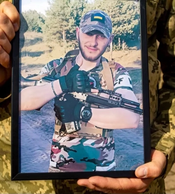 Додому «на щиті» повернувся захисник з Дубенщини (ФОТО)