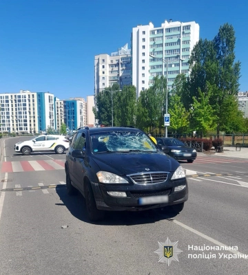 У Черкасах 19-річний водій автомобіля скоїв наїзд на двох підлітків на самокаті