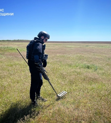 Одеські піротехніки розміновують деокуповані території 