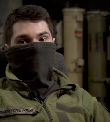 Повітряні сили показали програміста, який збив перший у світі «Кинджал»