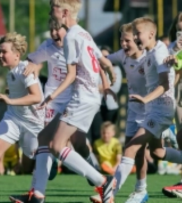 Волинь U-12 з тренером Тарасом Михаликом виграла престижний LEO CUP-2025