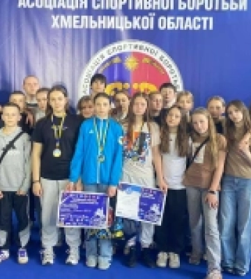 Борці Рівненської області здобули шість медалей усеукраїнської першості U-15