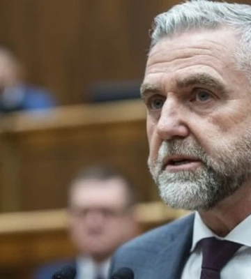 Віцеспікер парламенту Словаччини виступив за допуск росіян до змагань під прапором РФ Віцеспікер парламенту Словаччини виступив за допуск росіян до змагань під прапором РФ