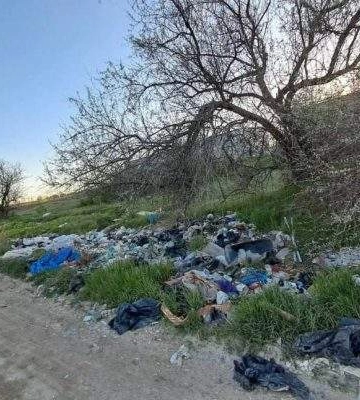 Тернівка потопає у смітті: звалище не прибирають через загрозу мін