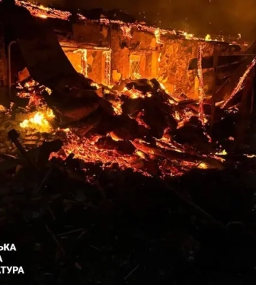 Россияне попали по Харькову 20 раз, вспыхнул один из крупнейших рынков города, в мэрии рассказы о первых пострадавших