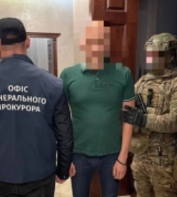 На Закарпатті злочинна група за участю прикордонників переправила ухилянтів на 420 тисяч доларів США