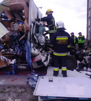 Поблизу Кропивницького ДТП за участю вантажівок: є загиблий
