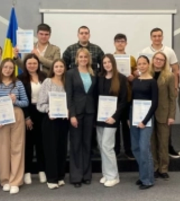 У Миколаєві студенти завершили стажування в міській раді