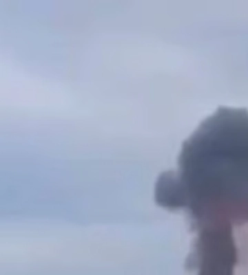 ВС РФ нанесли 19 ударов по Харькову в течение ночи: над городом поднялся столб дыма