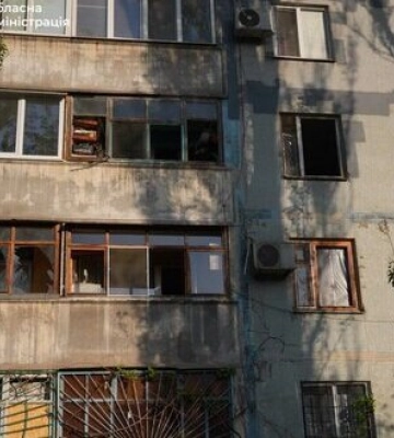 Наслідки удару РФ по Запоріжжю: пошкоджено багатоповерхівки. ФОТОрепортаж