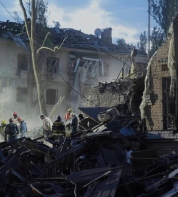 У Києві – 9 загиблих, понад 70 постраждалих. Все, що відомо про нічну атаку РФ