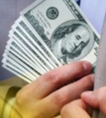 Прокурори Рівненщини засудили понад 600 злочинців і повернули майже 7 мільйонів державі