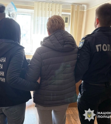 Підробляли аналізи на ВІЛ для зняття з військового обліку: у Дніпрі викрито схему, - Нацполіція. ФОТОрепортаж