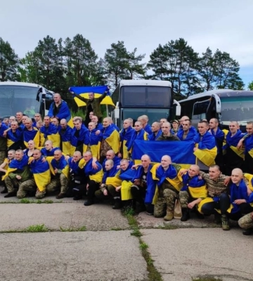 Україна повернула 205 захисників з російського полону (ФОТО)