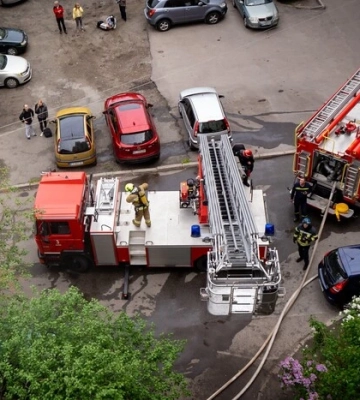 Пожежа в багатоповерхівці Святошинського району: врятовано шістьох людей та кота