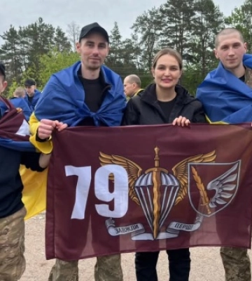 Із полону повернувся десантник із Житомирщини, якому рідні написали майже 50 листів Із полону повернувся десантник із Житомирщини, якому рідні написали майже 50 листів