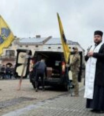 У Рівному попрощалися із двома бійцями, які загинули в один день на Донеччині