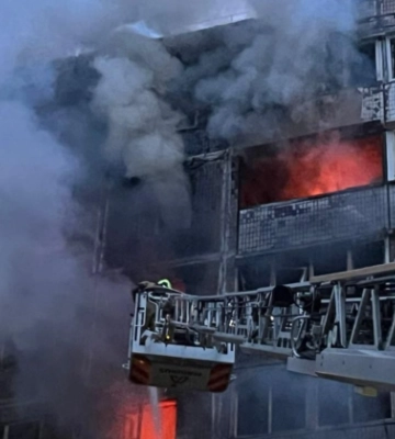 Ворожа атака на Київ — є руйнування у кількох районах, відомо про 2 загиблих, фото