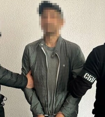 Одягався у "піксель" та шпигував за ЗСУ на Сумщині: СБУ затримала агента ФСБ