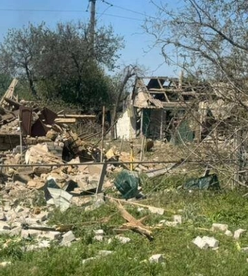 Дістали з-під завалів будинку: на Дніпропетровщині через атаку рф загинула жінка
