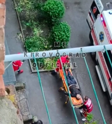 Чоловік у Кропивницькому помер внаслідок падіння з висоти 4 поверху