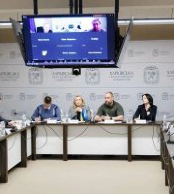 Триває робота з відновлення будівлі Держпрому Триває робота з відновлення будівлі Держпрому