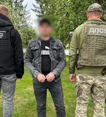 Изнасиловал несовершеннолетнюю: на Житомирщине в поезде задержали мужчину