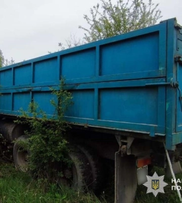 ДТП на Тернопільщині: внаслідок зіткнення вантіжівки та пікапу постраждали обидва водії