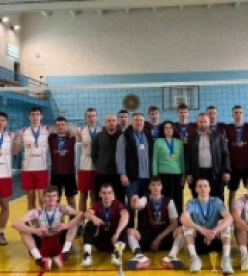 Волинський національний університет переміг у «Луцькій студентській лізі 2025» з волейболу