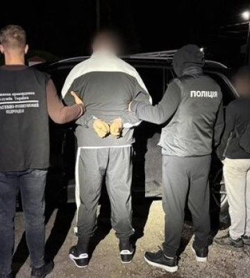 Переправлял харьковчанина в Венгрию через Тису за $13000: на Закарпатье задержан армянин, - ГПСУ. ВИДЕО+ФОТОрепортаж