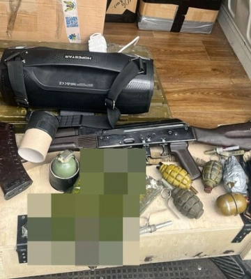 Вез взрывчатку, часы, телефоны: пассажир автобуса Краматорск – Харьков оказался мародером