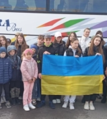На відпочинок до Артеку вирушили ще 57 дітей з Рівненщини