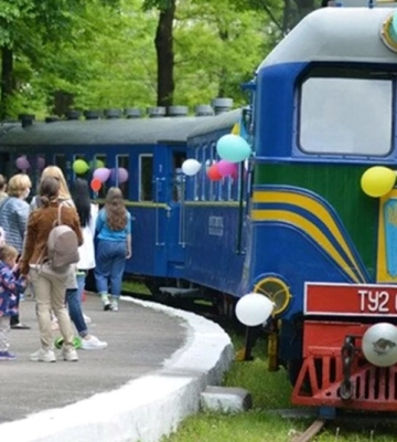 Львівська дитяча залізниця розпочинає сезон пасажирських перевезень. Графік та вартість