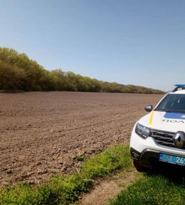 На Одещині екоінспектори зафіксували самовільне розорювання прибережної смуги Південного Бугу